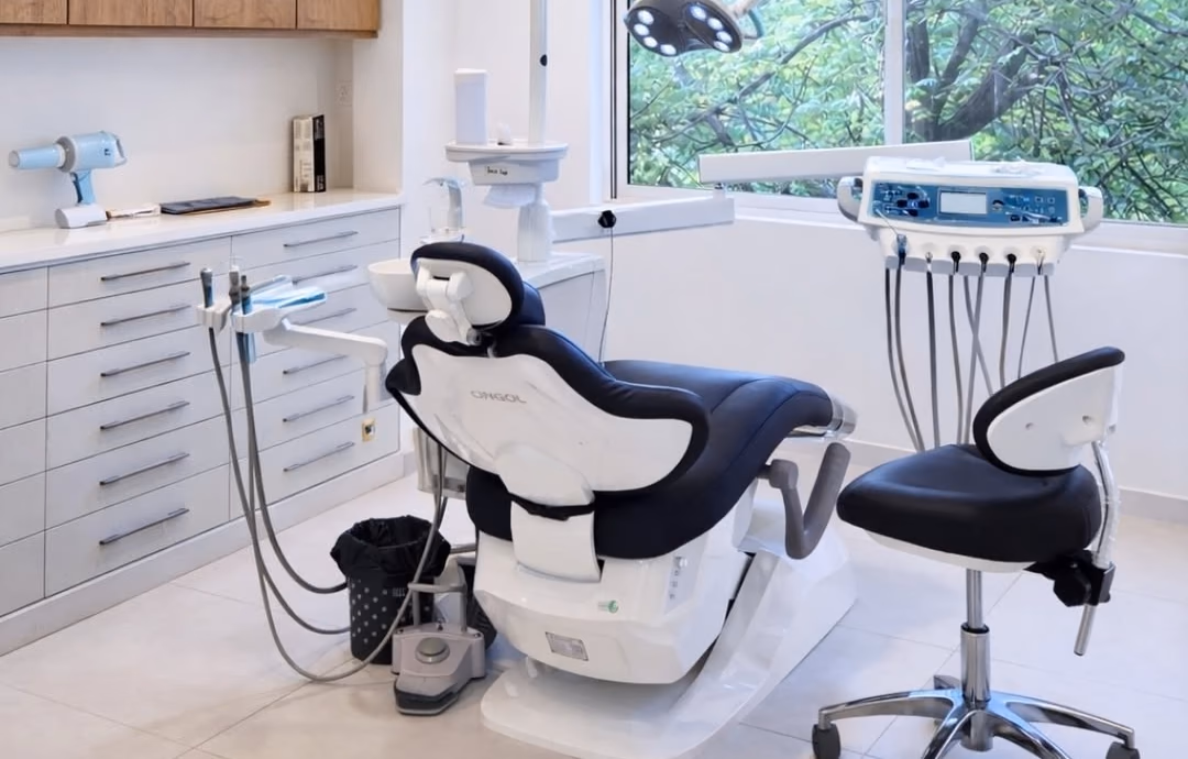 Bright Smile Xperts treatment room overlooking trees in Islamabad